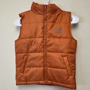 2 Puffed Vests Winter Zip Closure for kids size 6